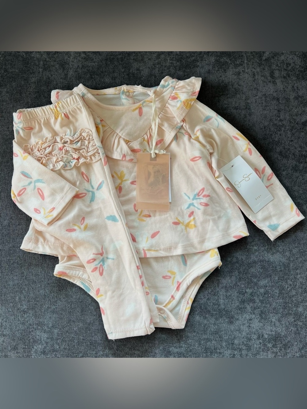 NWT Jessica Simpson Floral Outfit Size 12 Months